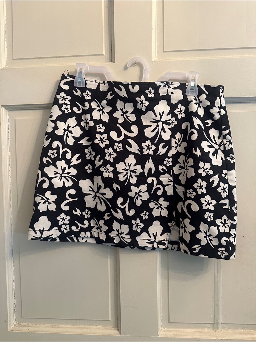wild fable Black and White Floral Mini Skirt